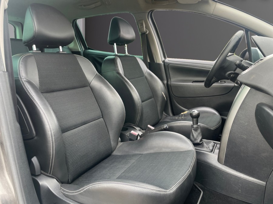 PEUGEOT d'occasion 207 SW 1.6 HDi 90 ch Outdoor de 2009 Royan (17)﻿