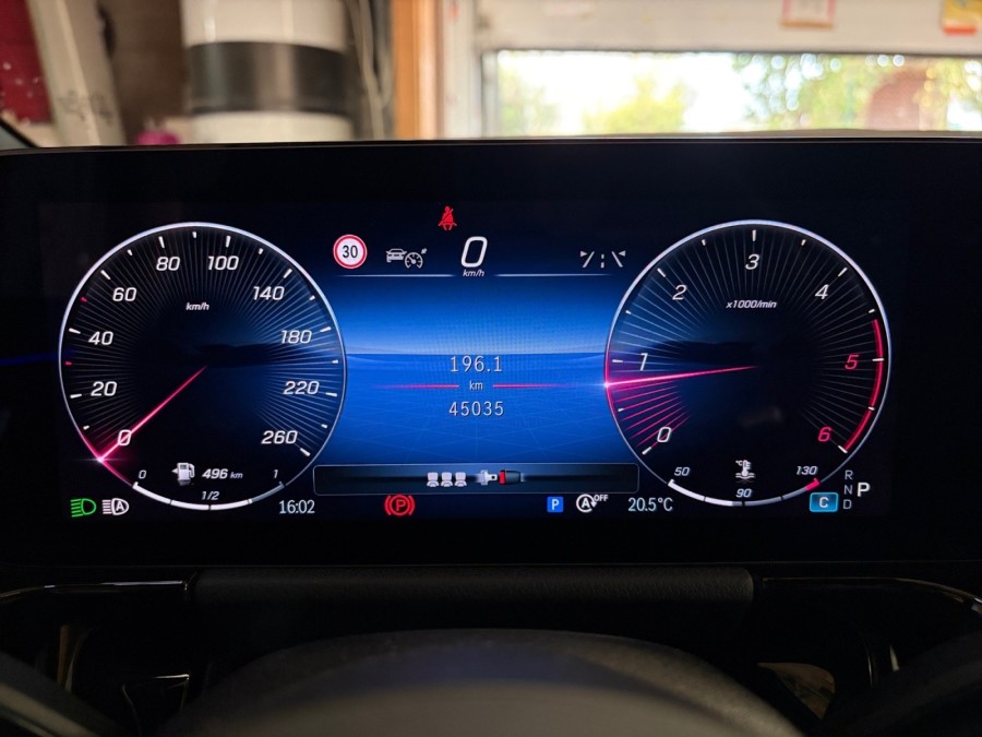 MERCEDES d'occasion GLA 200 D de 2023 Rodez (12)﻿