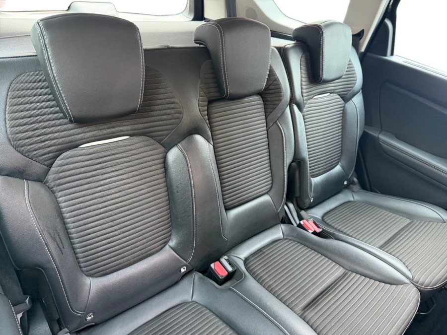 RENAULT d'occasion SCENIC 1.7 Blue dCi 120ch Intens EDC - 21 de 2019