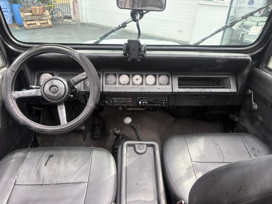 JEEP d'occasion WRANGLER Wrangler YJ 2.5i 103 ch 4×4 de 1990 St
