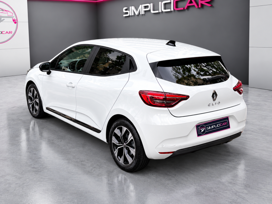 RENAULT d'occasion CLIO 1.6 E-Tech 145ch full hybrid Evolution de