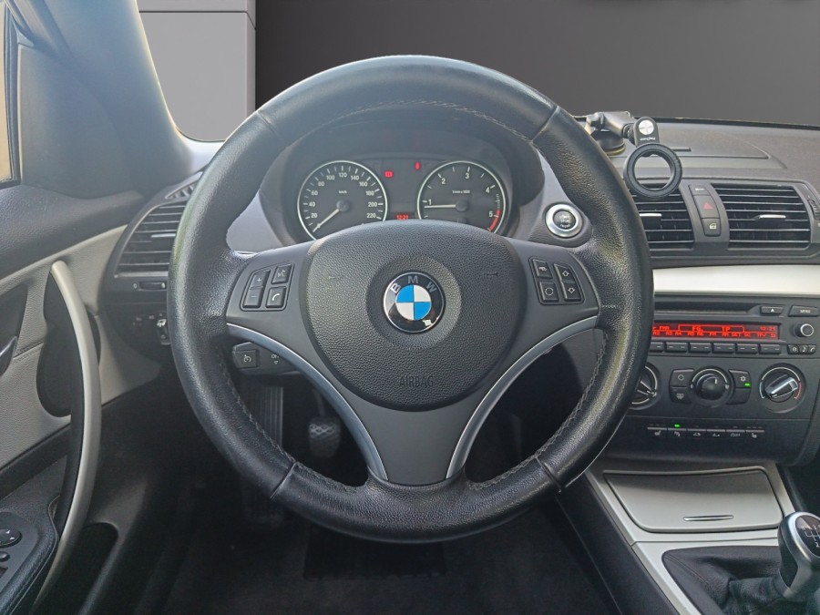BMW d'occasion 118 2 D 143 CONFORT de 2011 Rennes (35)﻿
