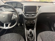 PEUGEOT d'occasion 2008 1.6 BLUE HDI 100 STYLE de 2017 Cannes (06)﻿