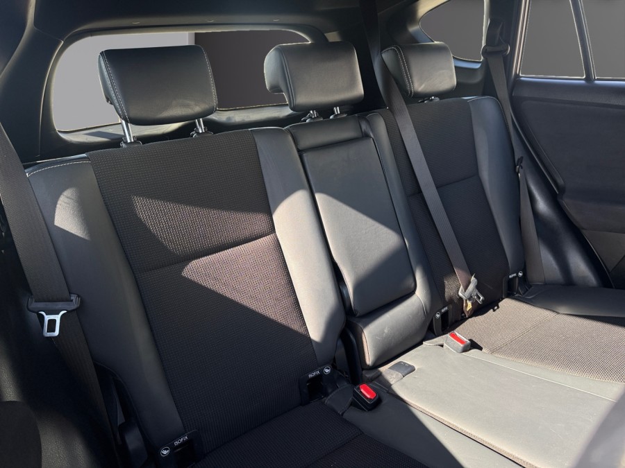 TOYOTA d'occasion RAV4 143 D-4D 2WD LOUNGE de 2017 Saint Omer (62)﻿