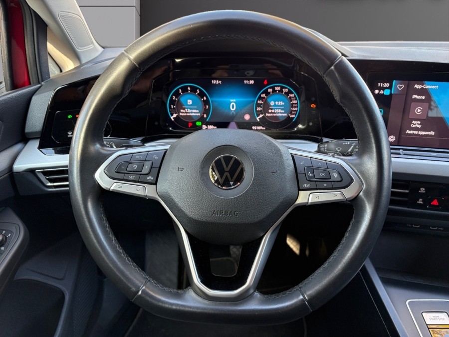 VOLKSWAGEN d'occasion GOLF 1.0 eTSI OPF 110ch Life DSG7 de 2022