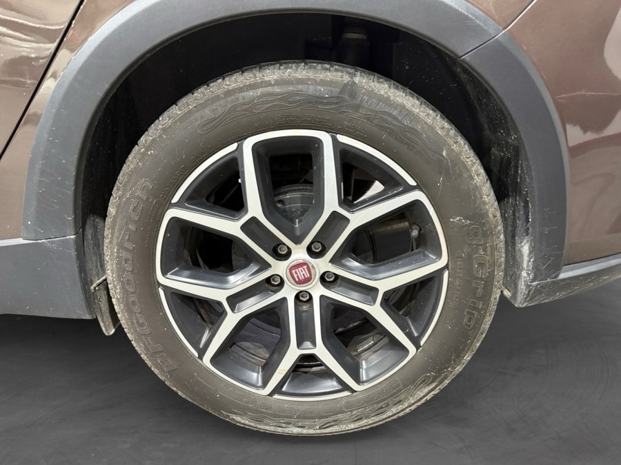 FIAT d'occasion TIPO CROSS 1.0 FIREFLY TURBO 100 PLUS de 2021 Lyon