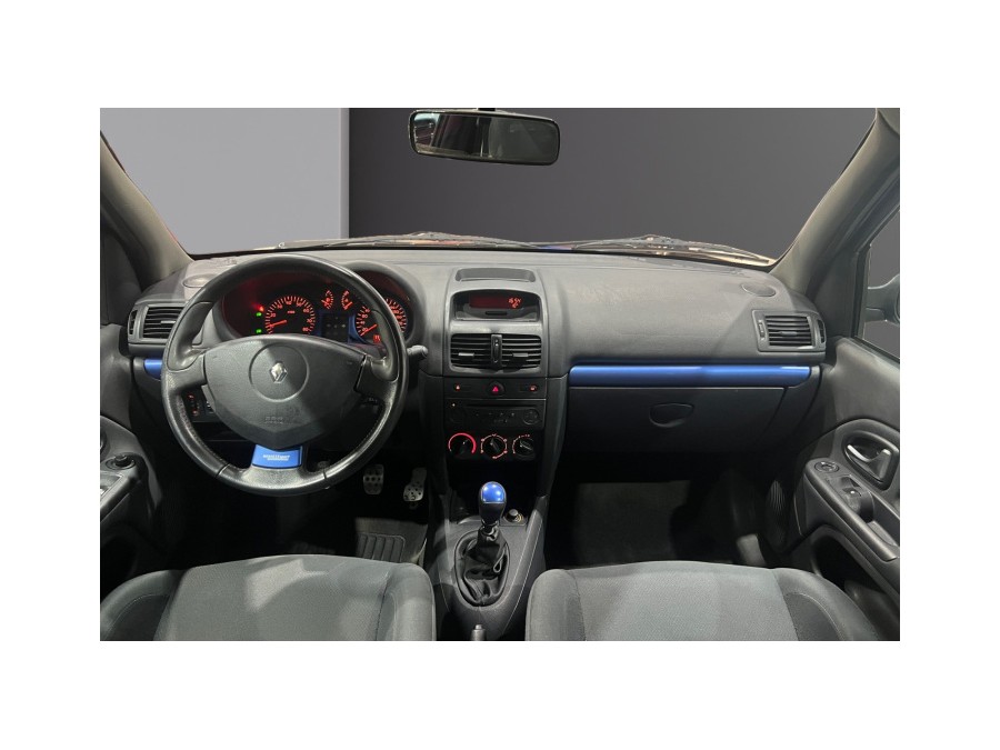 RENAULT d'occasion CLIO RS 2.0 16V RAGNOTTI de 2002 Lyon Ouest (69)﻿