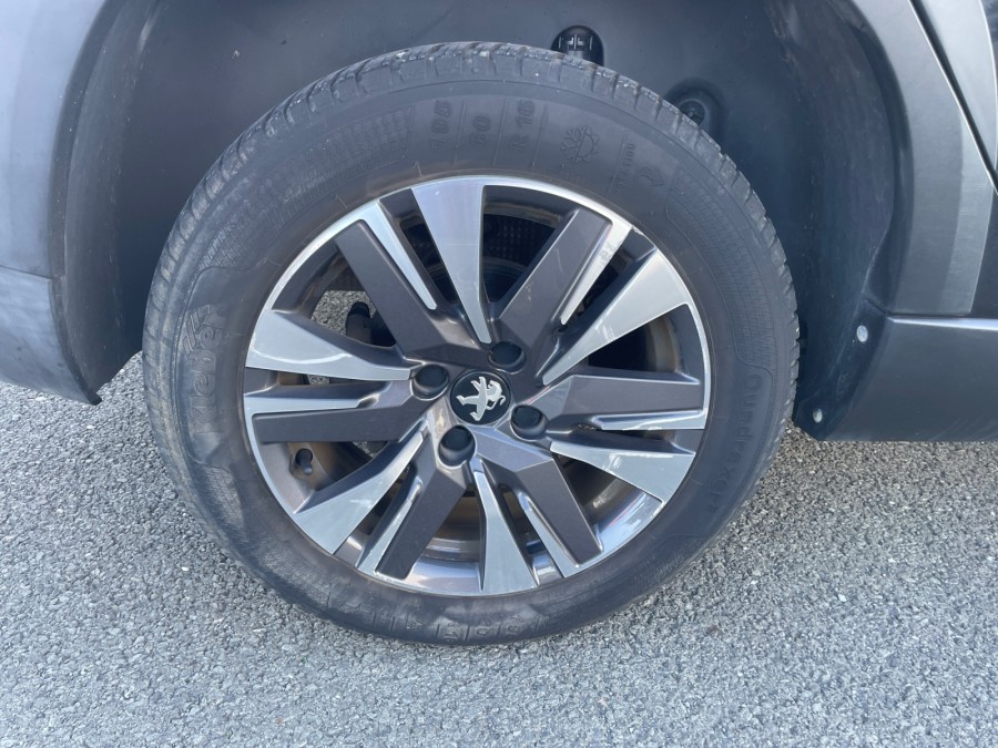 PEUGEOT d'occasion 2008 1.2 ESSENCE  130ch E6.c Allure S&S de 2019