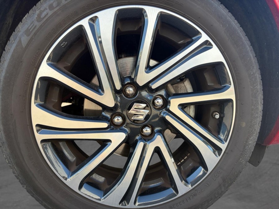 SUZUKI d'occasion SWIFT 1.2 DUALJET HYBRID PRIVILEGE de 2023 Lyon St