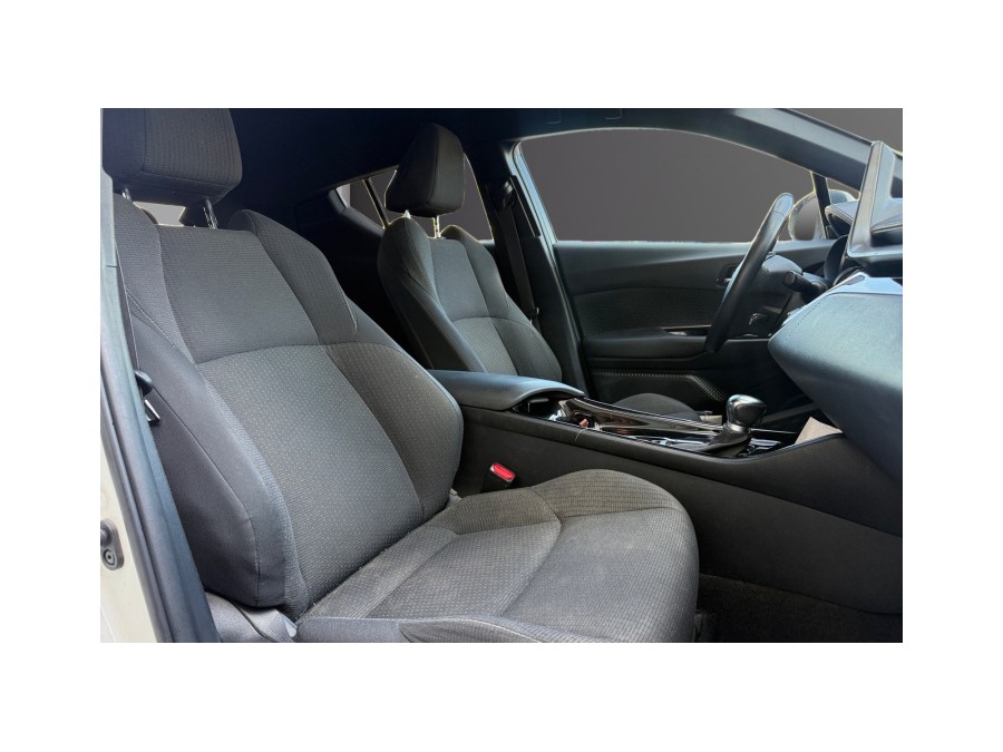 TOYOTA d'occasion C-HR 1.8 122H DYNAMIC de 2019 La Ciotat (13)﻿