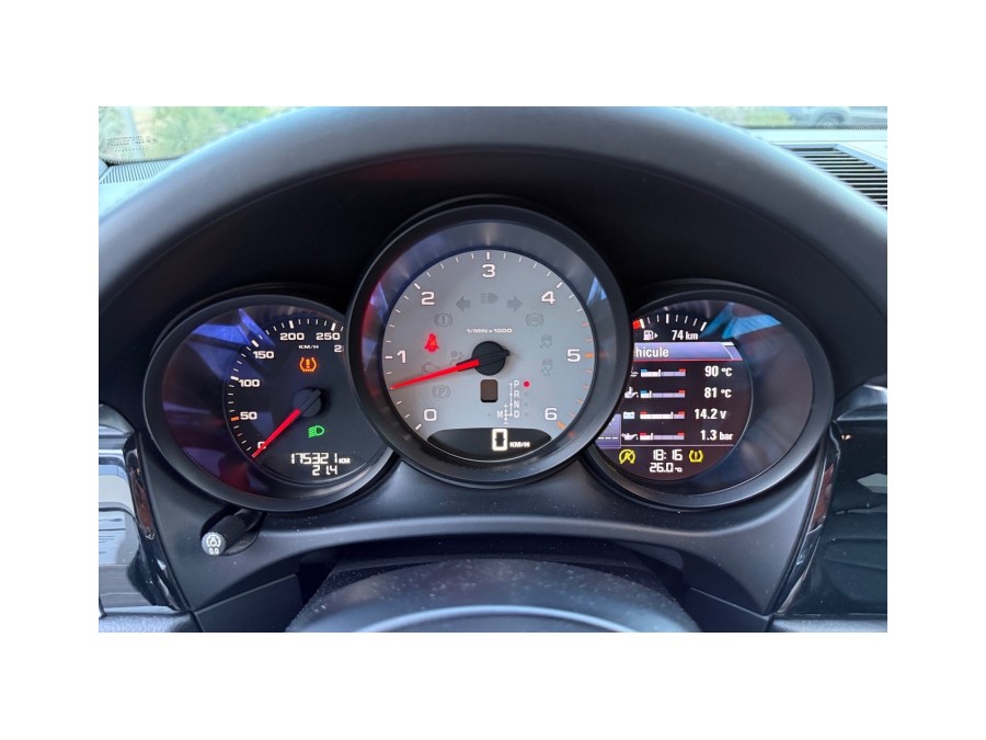 PORSCHE d'occasion MACAN 3 V6 D 258 S PDK AUTO de 2014 La Ciotat (13)﻿