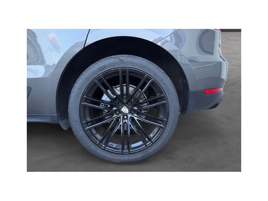 PORSCHE d'occasion MACAN 3 V6 D 258 S PDK AUTO de 2014 La Ciotat (13)﻿