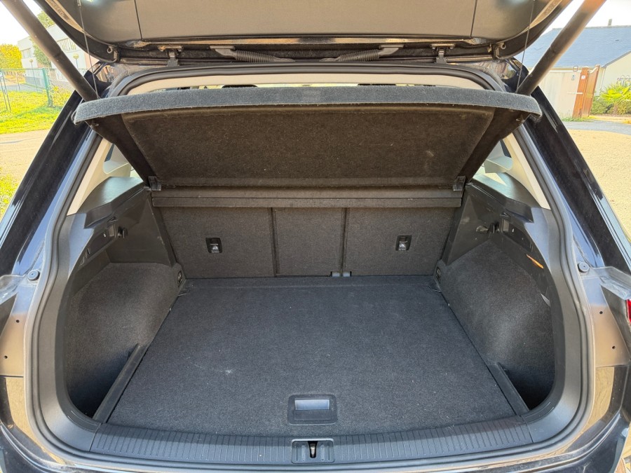 VOLKSWAGEN d'occasion TIGUAN II 2 TDI 150 Confortline DSG de 2017