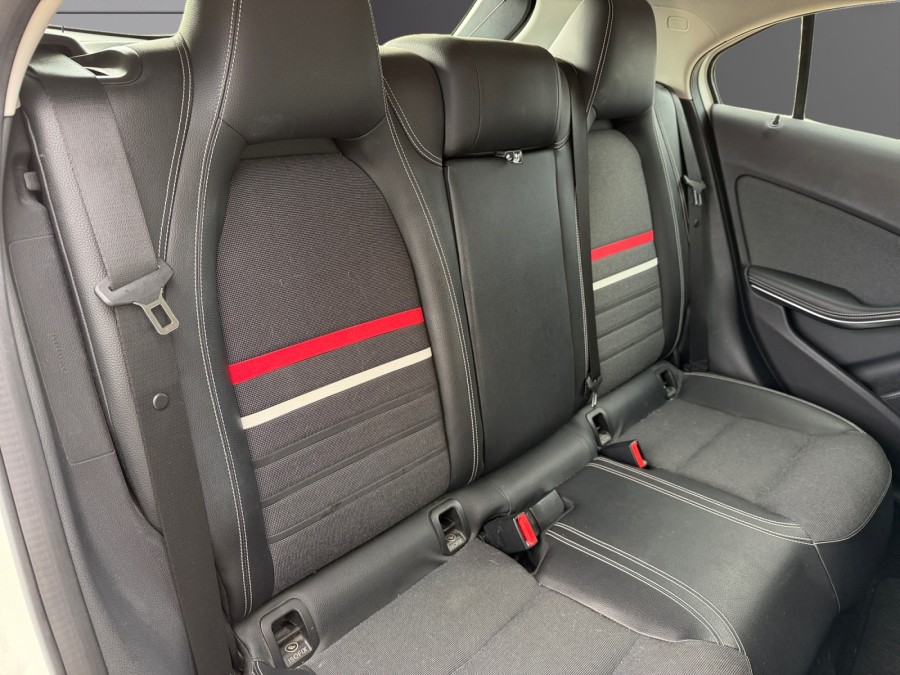 MERCEDES d'occasion CLASSE A A180 D BUSINESS EDITION de 2014 Orleans