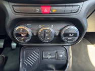JEEP d'occasion RENEGADE 1.4 MULTIAIR 140 LONGITUDE de 2015 La Ciotat
