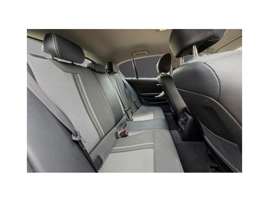 BMW d'occasion SERIE 118D URBAN CHIC de 2016 La Ciotat (13)﻿