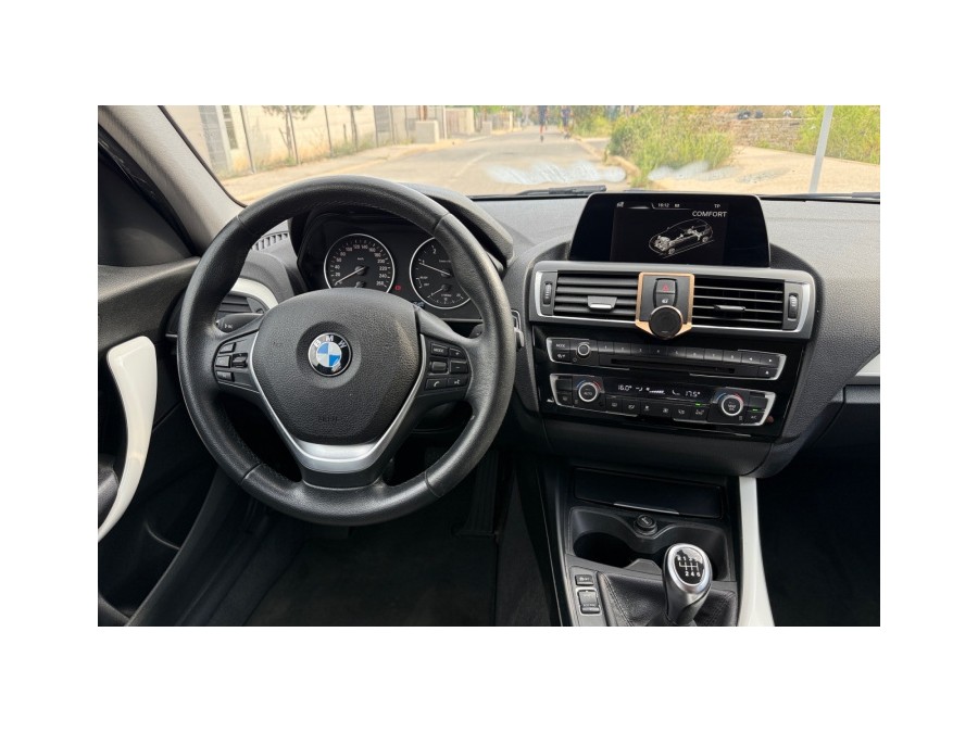 BMW d'occasion SERIE 118D URBAN CHIC de 2016 La Ciotat (13)﻿