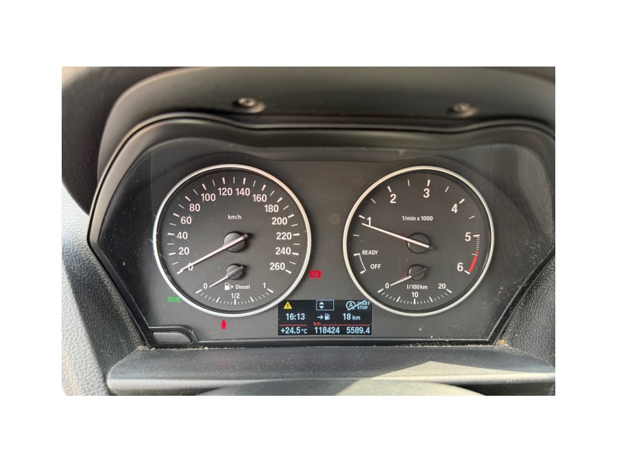 BMW d'occasion SERIE 118D URBAN CHIC de 2016 La Ciotat (13)﻿