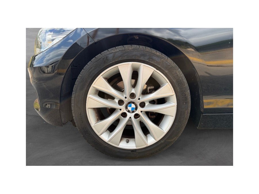 BMW d'occasion SERIE 118D URBAN CHIC de 2016 La Ciotat (13)﻿