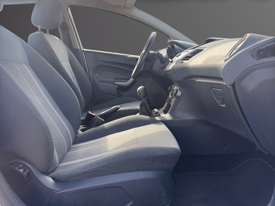 FORD d'occasion FIESTA 1.4 TDCI 68 AMBIENTE de 2009 Beaune (21)﻿