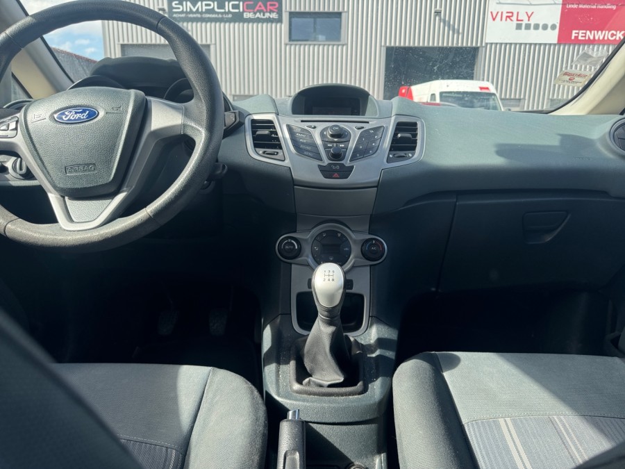 FORD d'occasion FIESTA 1.4 TDCI 68 AMBIENTE de 2009 Beaune (21)﻿