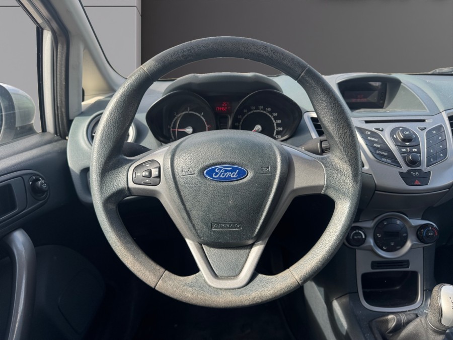 FORD d'occasion FIESTA 1.4 TDCI 68 AMBIENTE de 2009 Beaune (21)﻿