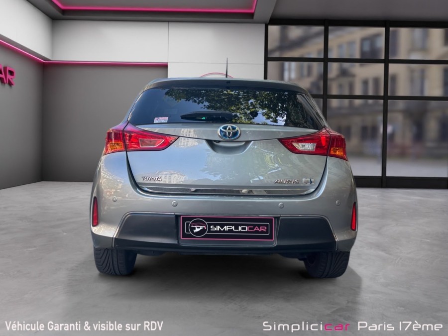 TOYOTA d'occasion AURIS HSD 136h Dynamic 15 5p de 2014 Paris 17 (75)﻿
