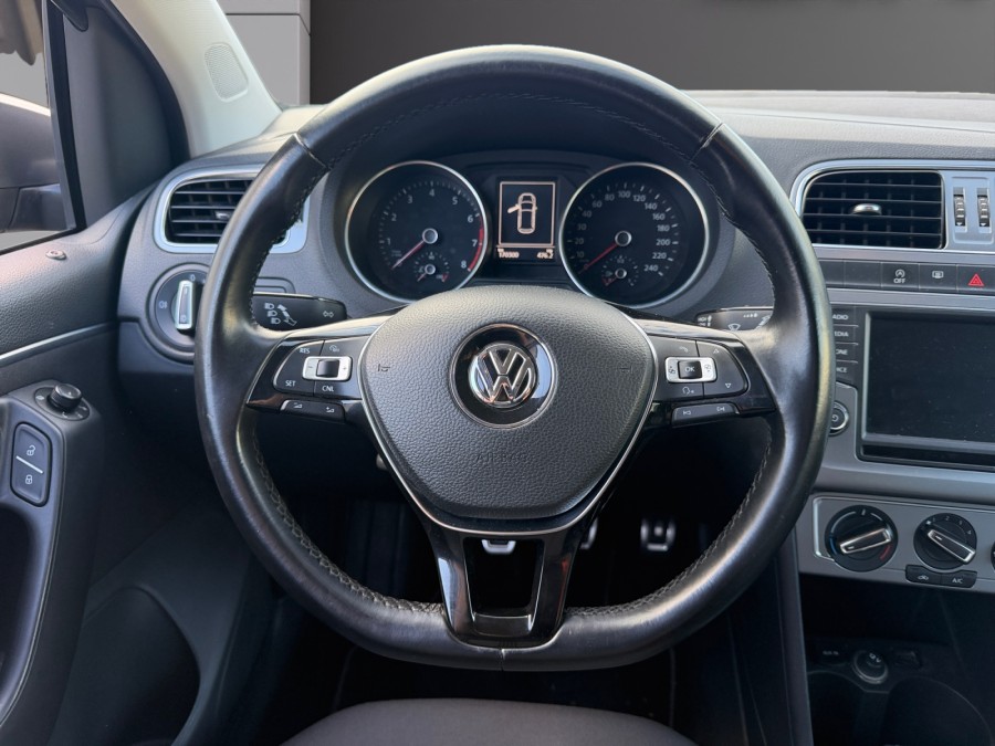 VOLKSWAGEN d'occasion POLO 1.2 TSI 90 ALLSTAR de 2016 Tours (37)﻿