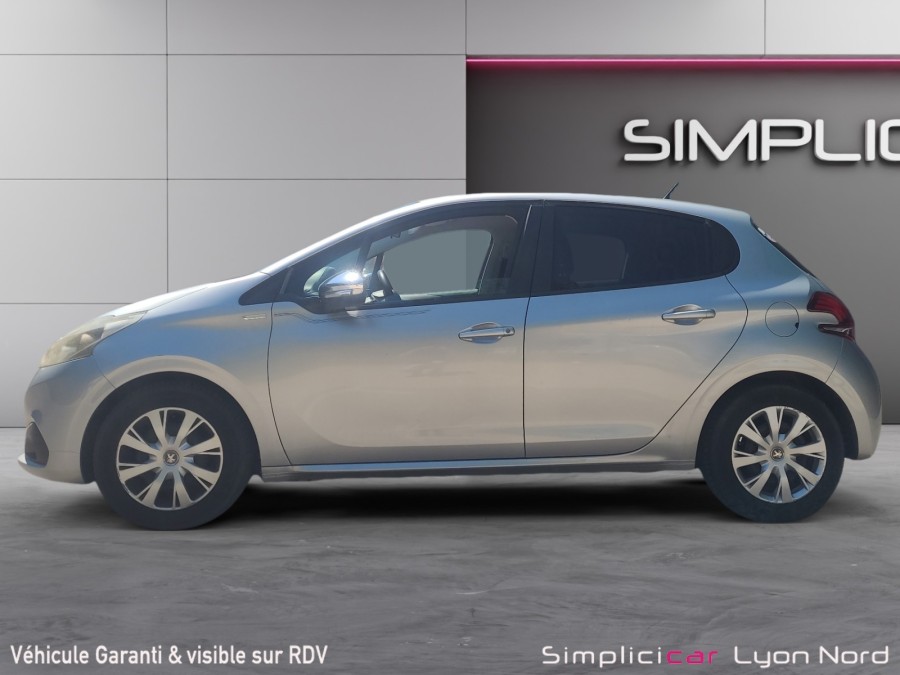 PEUGEOT d'occasion 208 1.2 PURE TECH 82 STYLE de 2015 Nord Isère (38)﻿