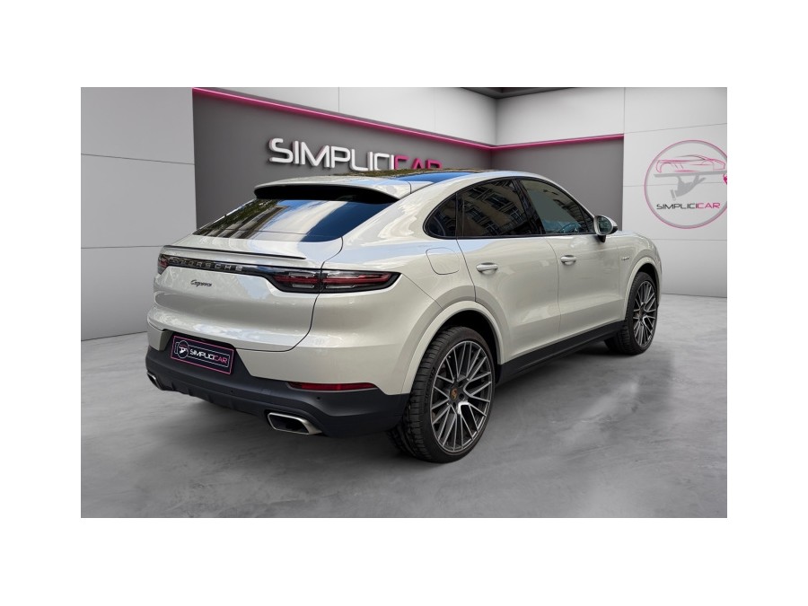 PORSCHE d'occasion CAYENNE COUPE 3 V6 462 E-HYBRID AUTO de 2022 Paris