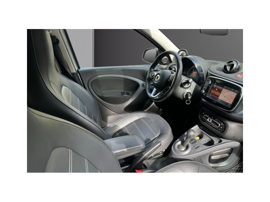 SMART d'occasion FORFOUR Prime 66 KW AUTO de 2017 Paris 17 (75)﻿