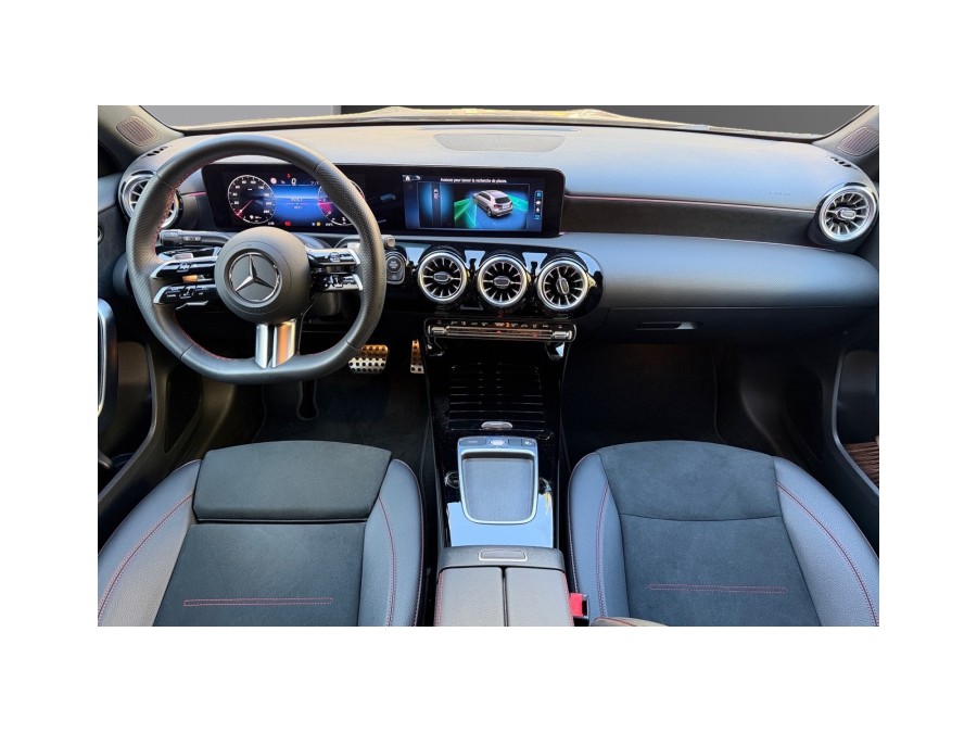 MERCEDES d'occasion A 200 D  8G-DCT AMG Line de 2025 Paris 17 (75)﻿