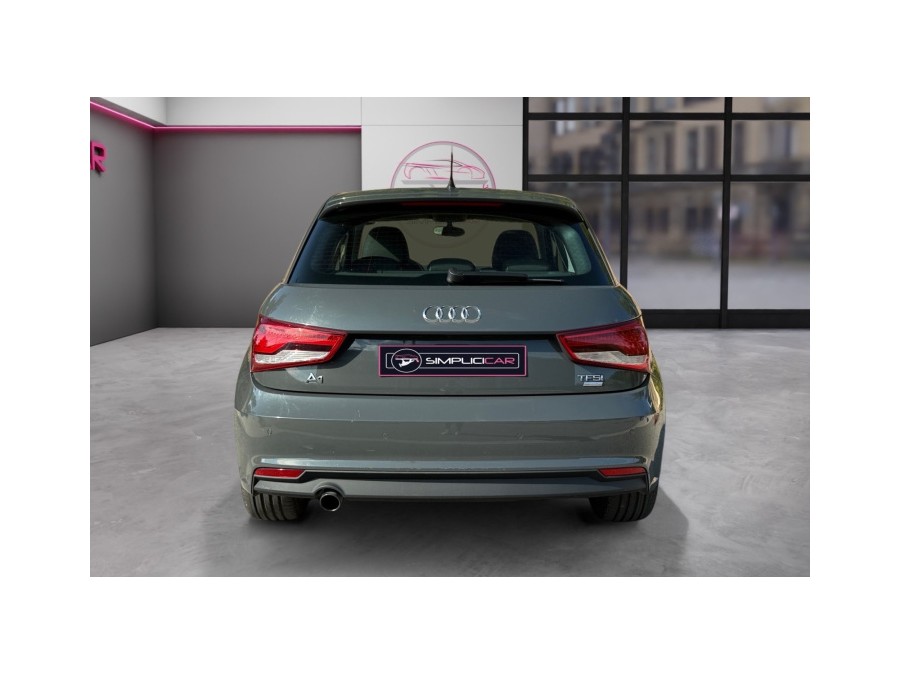 AUDI d'occasion A1 SPORTBACK 1 TFSI ULTRA 95 STYLE de 2018 La Ciotat