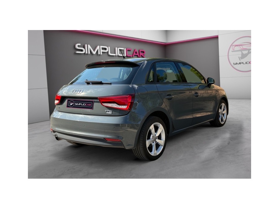 AUDI d'occasion A1 SPORTBACK 1 TFSI ULTRA 95 STYLE de 2018 La Ciotat