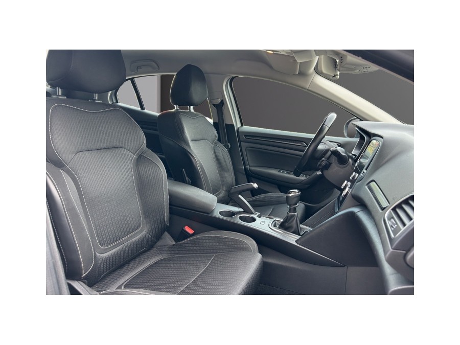 RENAULT d'occasion MEGANE IV 1.5 DCI 90 LIFE de 2016 La Ciotat (13)﻿