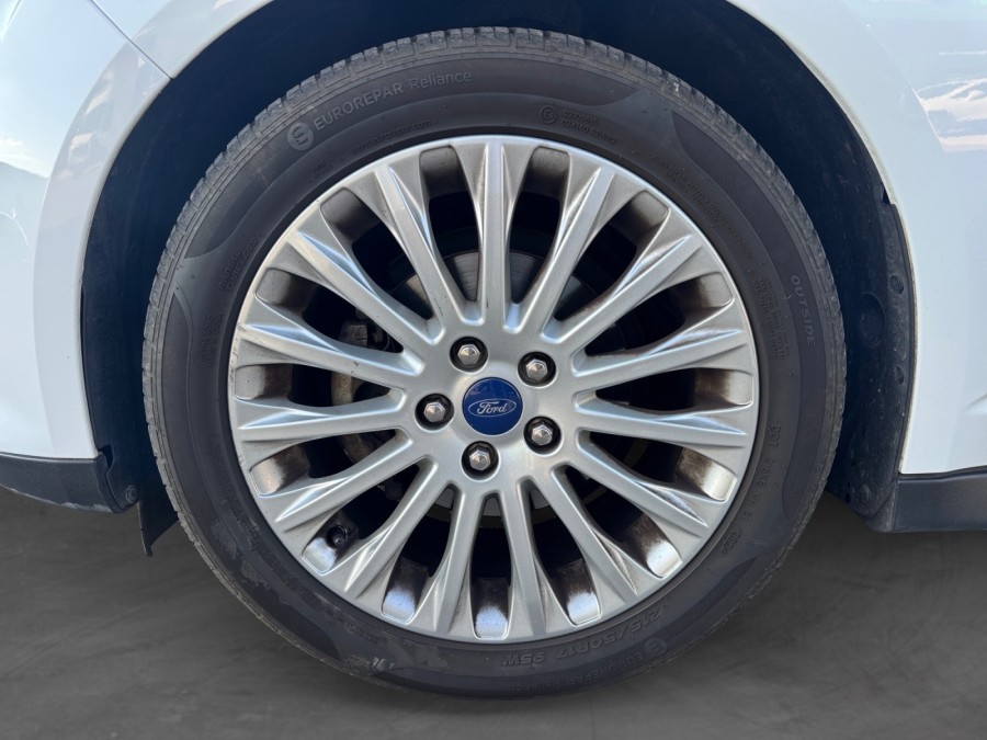 FORD d'occasion C-MAX FORD C-MAX 125 ECOBOOST TITANIUM de 2014 Nord