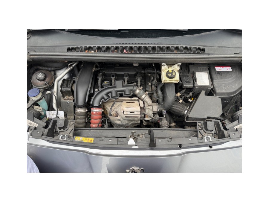 PEUGEOT d'occasion 5008 1.6 THP 16v 165ch Allure S&S EAT6 7pl de 2016