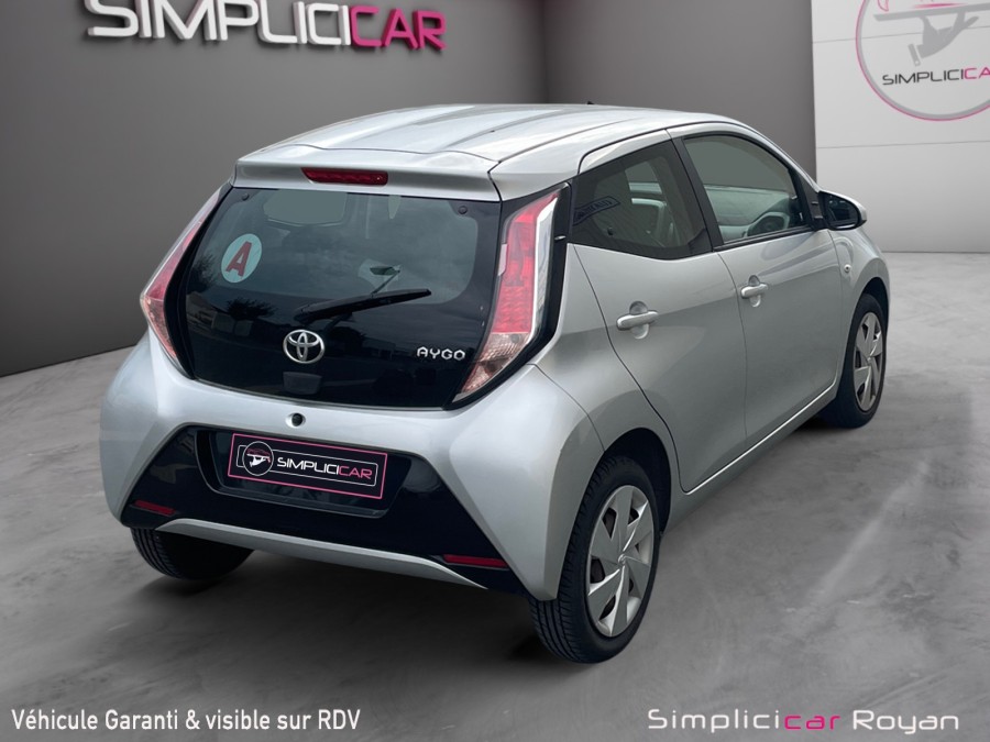 TOYOTA d'occasion AYGO 1.0 VVT-i 69ch x-play x-shift 5p de 2016 Royan