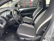 TOYOTA d'occasion AYGO 1.0 VVT-i 69ch x-play x-shift 5p de 2016 Royan