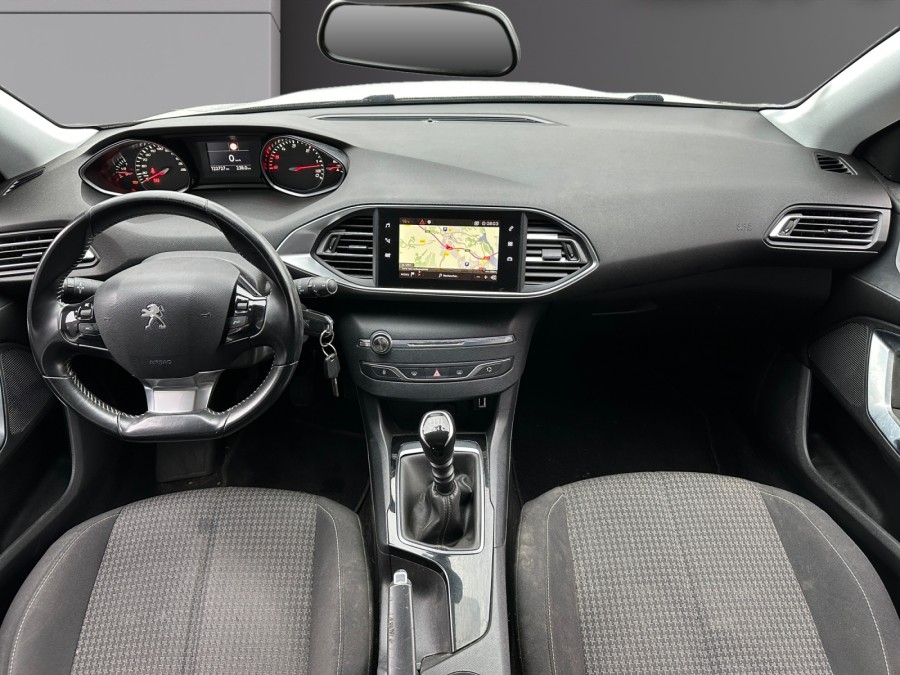 PEUGEOT d'occasion 308 SW SW 1.5 BLUE HDI 100 ACTIVE de 2019 Lorient
