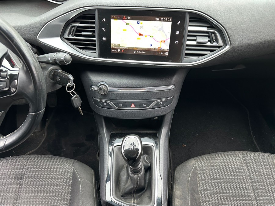 PEUGEOT d'occasion 308 SW SW 1.5 BLUE HDI 100 ACTIVE de 2019 Lorient