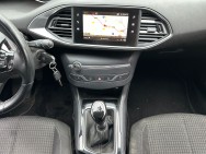 PEUGEOT d'occasion 308 SW SW 1.5 BLUE HDI 100 ACTIVE de 2019 Lorient