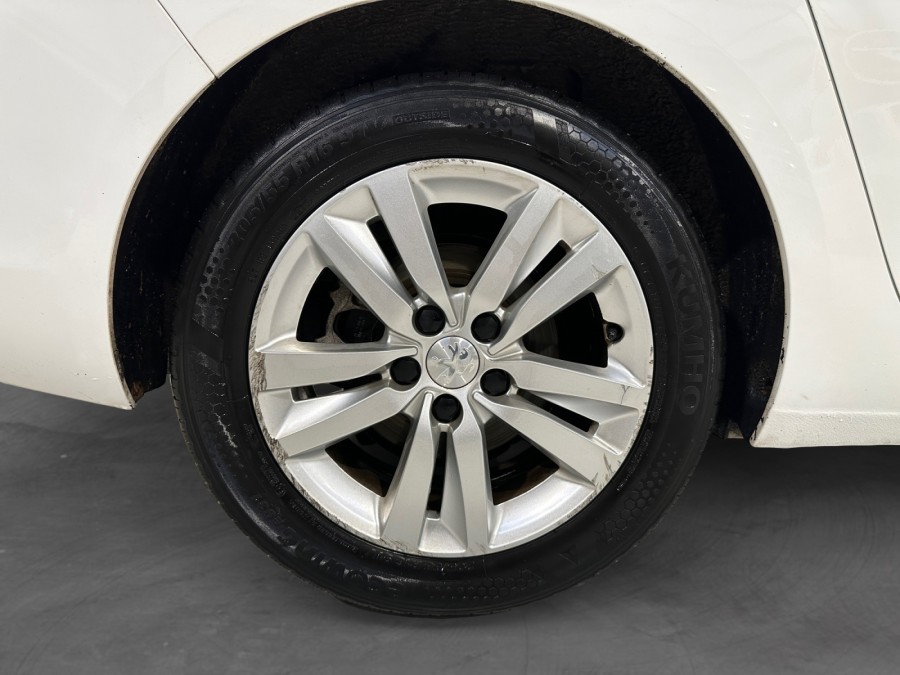PEUGEOT d'occasion 308 SW SW 1.5 BLUE HDI 100 ACTIVE de 2019 Lorient