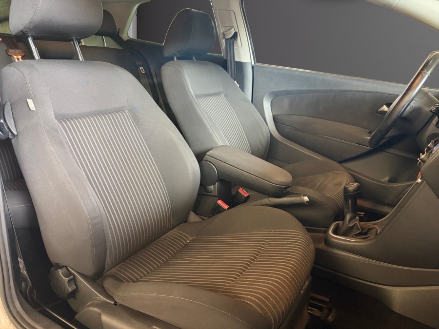 VOLKSWAGEN d'occasion POLO 1.6 TDI de 2011 Rodez (12)﻿