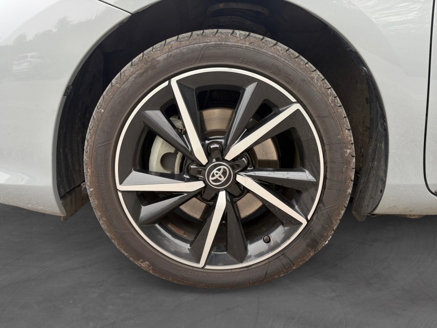 TOYOTA d'occasion AURIS HSD 136h Collection RC18 de 2019 Saint Omer