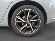 TOYOTA d'occasion AURIS HSD 136h Collection RC18 de 2019 Saint Omer