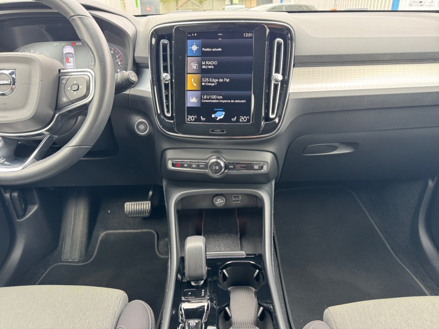 VOLVO d'occasion XC40 T4 Recharge 129 + 82ch Plus Style Dark DCT 7 de