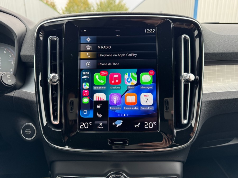 VOLVO d'occasion XC40 T4 Recharge 129 + 82ch Plus Style Dark DCT 7 de