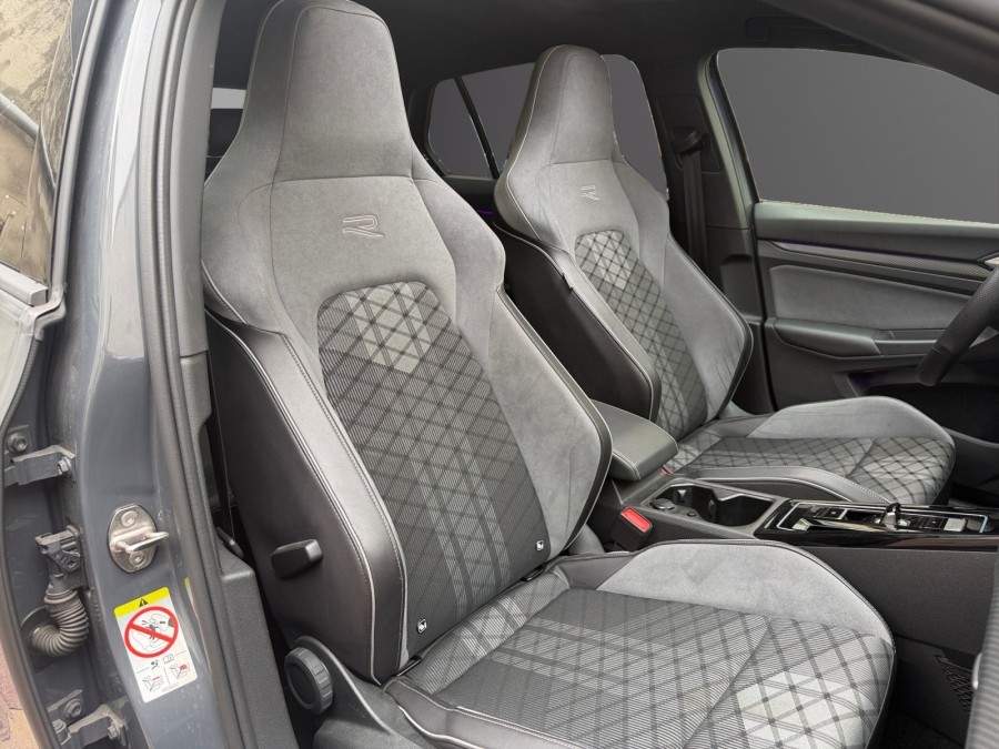 VOLKSWAGEN d'occasion GOLF VIII 1.5 ETSI 150 R LINE DSG AUTO de 2023