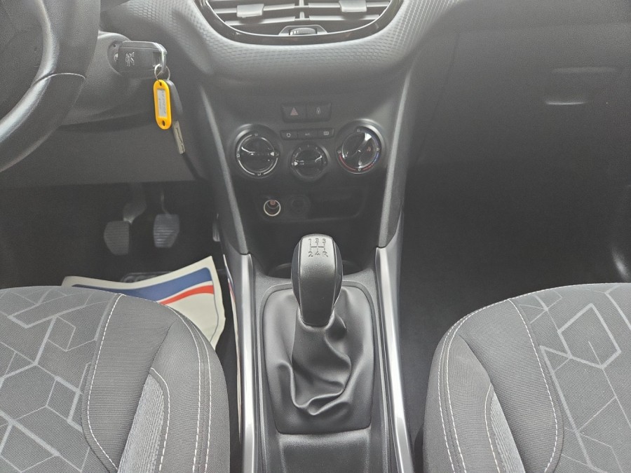 PEUGEOT d'occasion 2008 1.2 VTI 82 PURETECH ACCESS de 2016 Orgeval